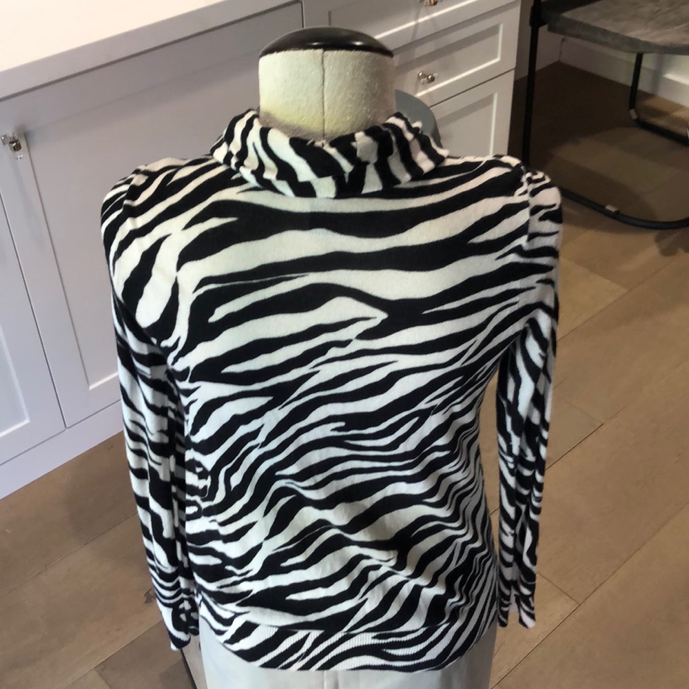 Zebra Cardigan - Picture 3 of 10